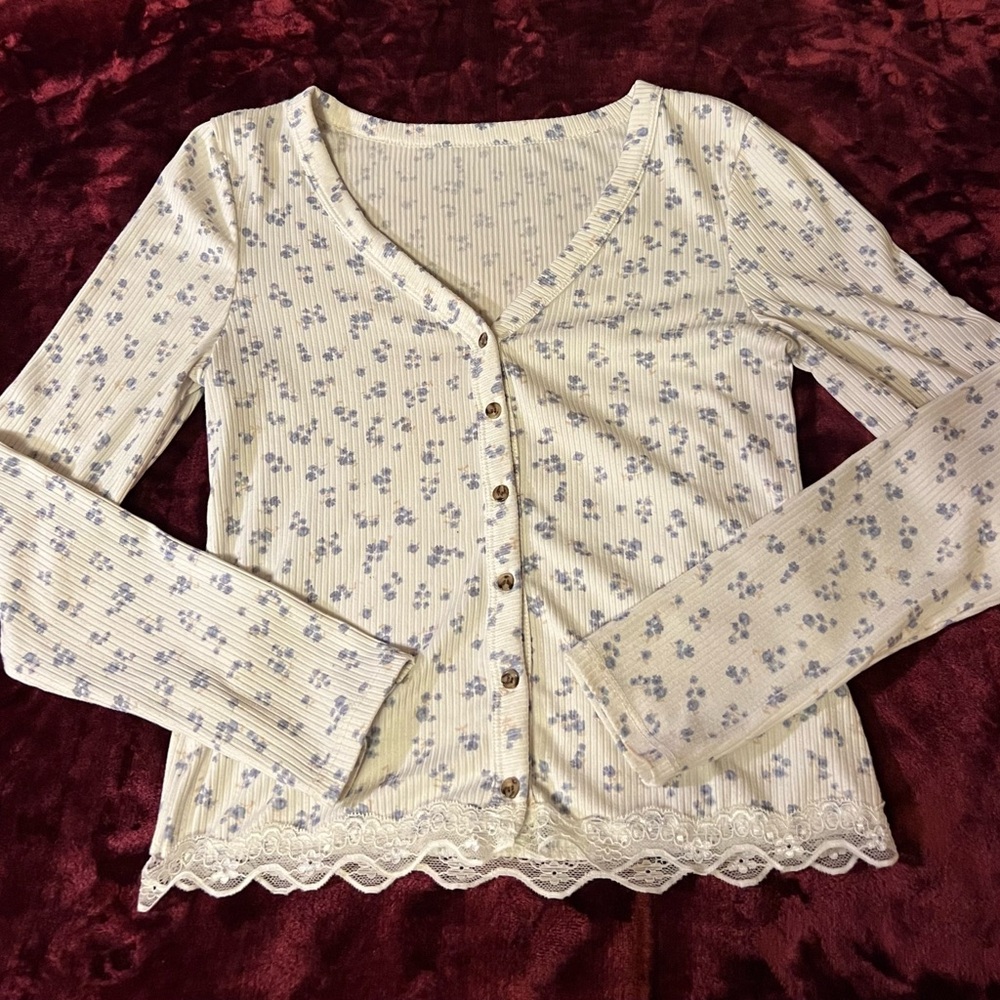 Floral Button-Up Cardigan with Lace Trim